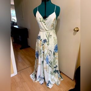 Lulu’s Cream Floral Maxi Dress